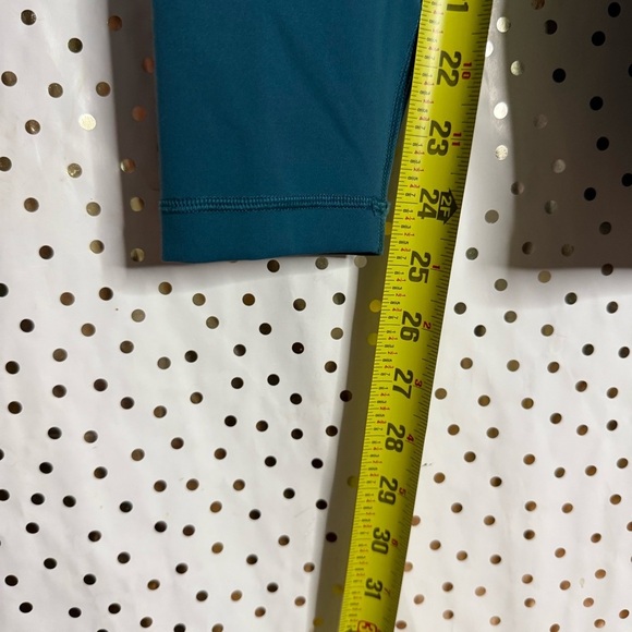 Lululemon In Movement Tight - Picture 4 of 8